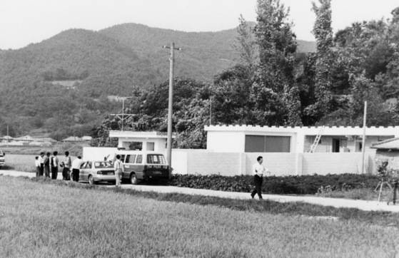 범인들이 두목 김기환의 농가를 개조해 만든 전남 영광군 아지트. 중앙포토