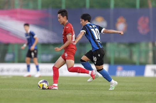 부산 U-18팀과 인천 U-18팀의 결승전 장면. 사진[연합뉴스]