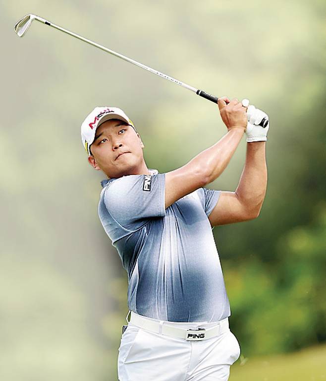 황도연이 2025 KPGA투어 상반기 10개 대회에서 100% 컷통과를 이루며 데뷔 첫 우승을 향해 다가가고 있다. KPGA 제공