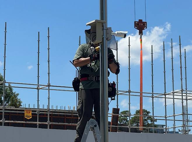 폭염 속에서 근무하는 야외 근로자 [촬영 강수환]