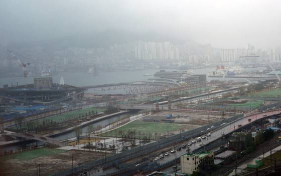 부산 북항 재개발 지역 〈출처=연합뉴스〉