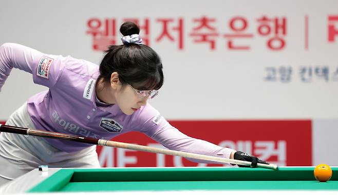 하이원리조트 이미래가 신중하게 샷을 준비하고 있다. 사진제공=PBA