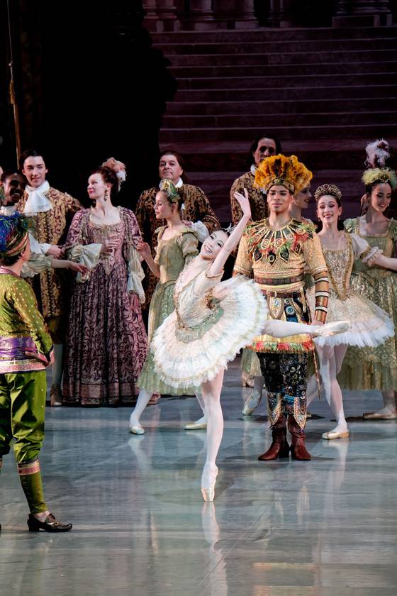 '잠자는 숲속의 미녀'에서 오로라 공주를 춤추는 박세은. [사진 파리오페라발레단]