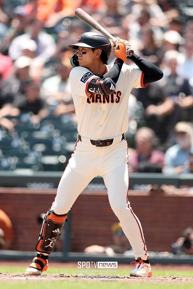 ▲ 수비 시프트를 깼다.