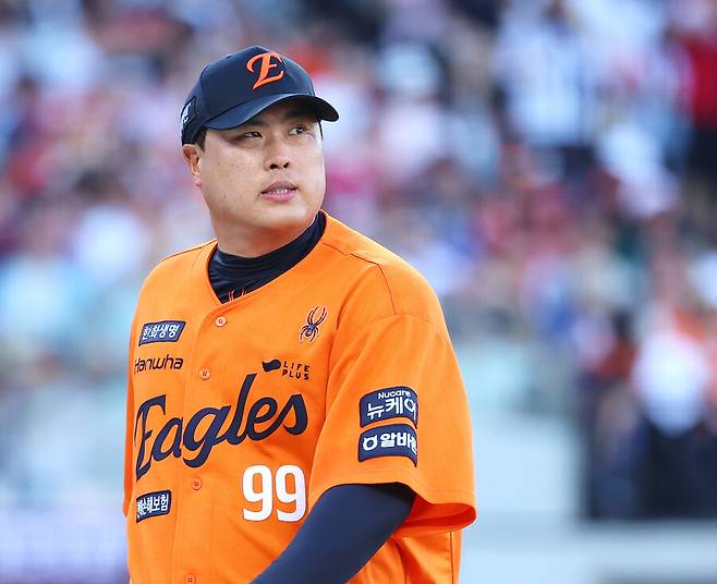 ▲ 한화 류현진의 1이닝 5실점은 KBO리그 데뷔 후 선발 등판 역대 최소 이닝 기록이다. ⓒ 연합뉴스