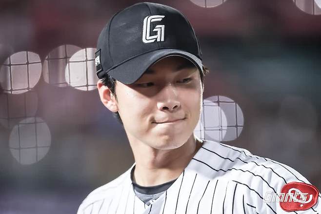 롯데 자이언츠 좌완 파이어볼러 홍민기가 25일 부산 사직야구장에서 열린 2025 신한 SOL Bank KBO리그 KIA 타이거즈와의 팀 간 10차전에서 1.2이닝 무실점 홀드를 기록, 팀 3연승을 견인했다. 사진 롯데 자이언츠