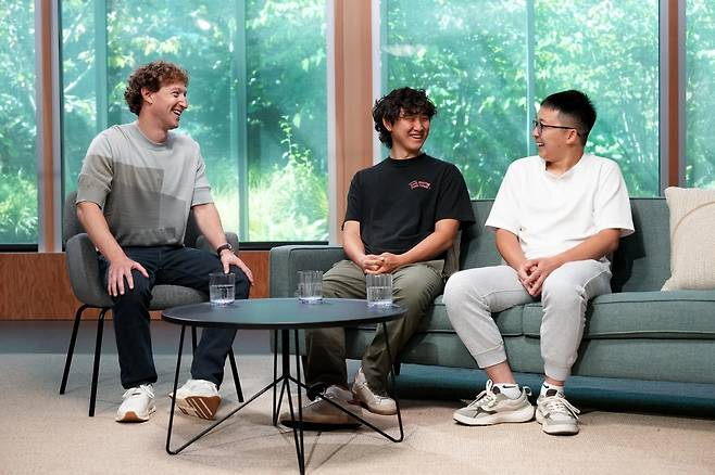 사진 왼쪽부터 마크 저커버그, 알렉산더 왕, 자오셩자 [저커버그 스레드 캡처. 재판매 및 DB 금지]