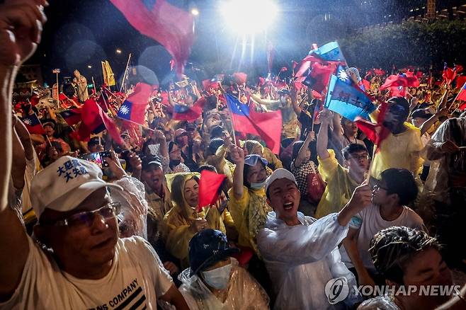대만 야당의원 파면투표 전날 파면안에 반대하는 국민당 지지자들의 집회 모습 [AFP 연합뉴스 자료사진. 재판매 및 DB 금지]