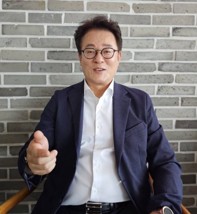 전상선 한국빈집관리사협회장이 매일신문과 인터뷰를 진행하고 있다. 정우태 기자
