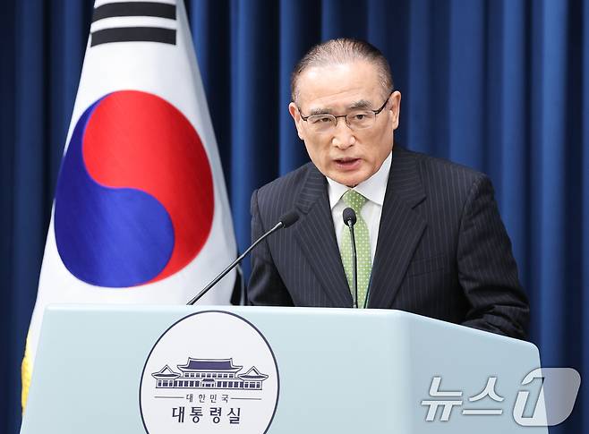 위성락 국가안보실장이 25일 서울 용산구 대통령실 청사에서 비서실장 주재 통상대책회의 관련 브리핑을 하고 있다. 2025.7.25/뉴스1 ⓒ News1 허경 기자