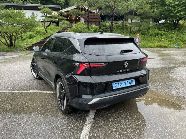 르노코리아 세닉 E-테크 100% 일렉트릭