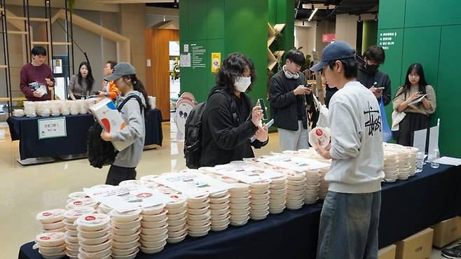 CJ제일제당 나눔냉장고.ⓒCJ제일제당