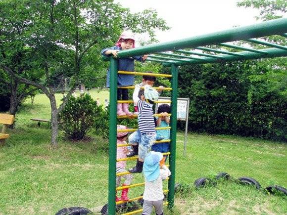 요즘 놀이터에서 사라진것 .jpg