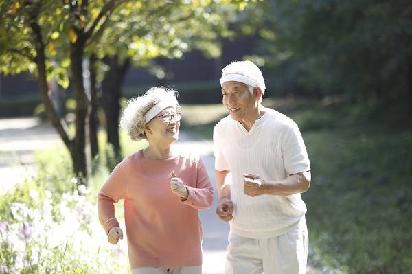영국의 한 대학과 비영리단체에서 노화 상태를 점검해 볼 수 있는 5가지 퀴즈를 공개했다./사진=클립아트코리아