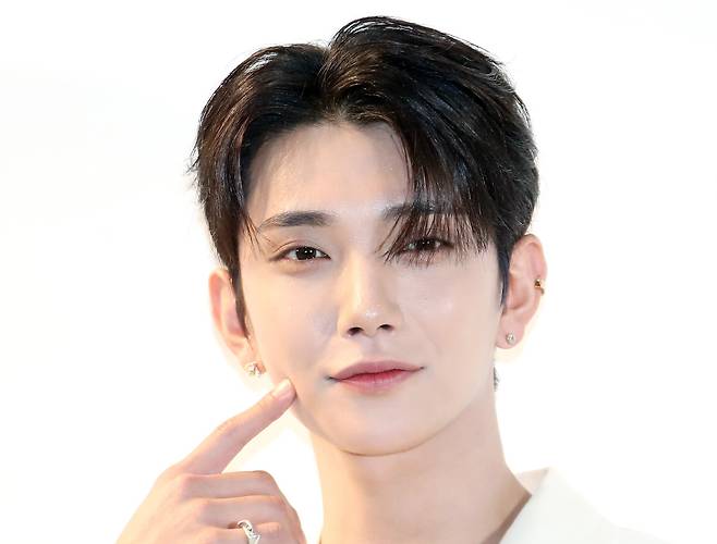 Joshua of boy band Seventeen [NEWS1]