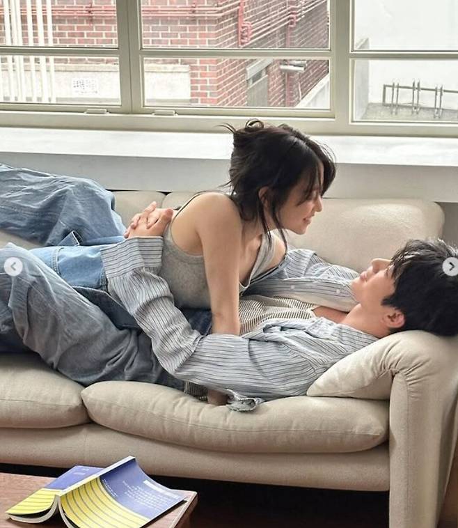 박보영과 박진영의 커플 사진이 또 한번 공개됐다. 박보영 인스타그램 캡처