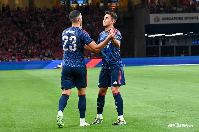 기뻐하는 아스널 선수단. /AFPBBNews=뉴스1