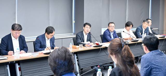 김정기 대구시장 권한대행이 28일 대구시청에서 간부회의를 주재하고 있다. 대구시 제공
