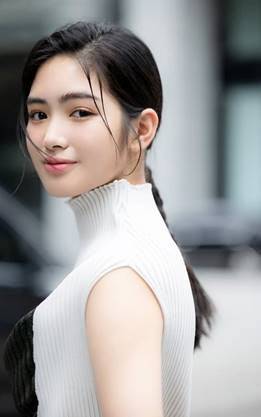 레지나 레이.