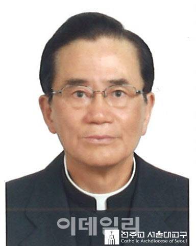 안충석 루카 신부. (사진=천주교 서울대교구 페이스북)