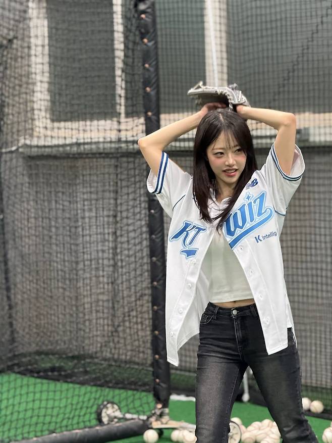 523480611_17878253418367513_5666522469328717644_n.jpg KT 위즈 1호 아너스 클럽 멤버가 된 지원 인스타