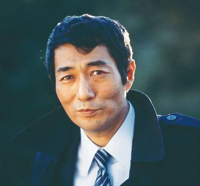 일본의 영화감독이자 극작가인 데라야마 슈지. 위키미디어