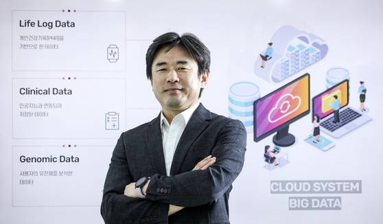 클라우드 기반 병원정보시스템을 개발한 휴니버스글로벌의 이상헌 대표가 지난 9일 서울 동대문구 본사 사무실에서 중앙일보와 인터뷰하고 있다. 김성룡 기자