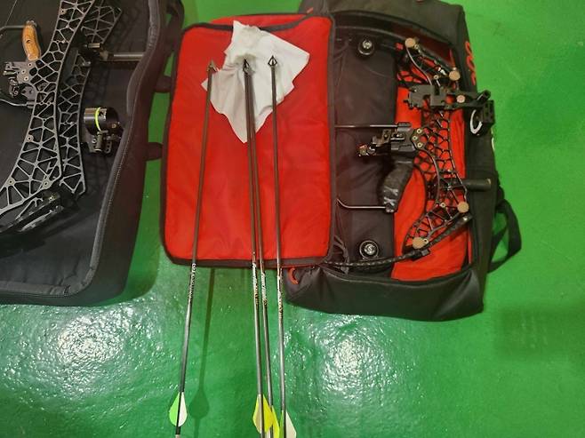 ▲ 흑염소 사냥에 쓴 화살 [연합뉴스]