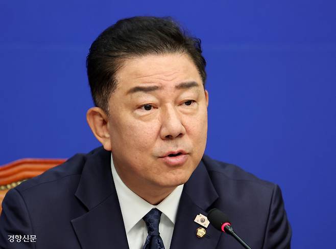 김병기 더불어민주당 당대표 직무대행 겸 원내대표가 28일 국회에서 열린 최고위원회의에서 발언하고 있다. 박민규 선임기자