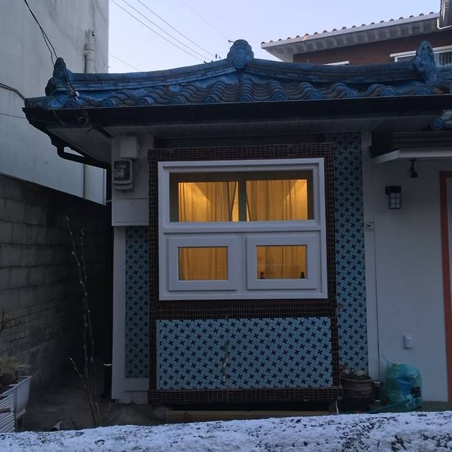 Airbnb run by Lee Eun-bi (not her real name) located at Gang-won Province