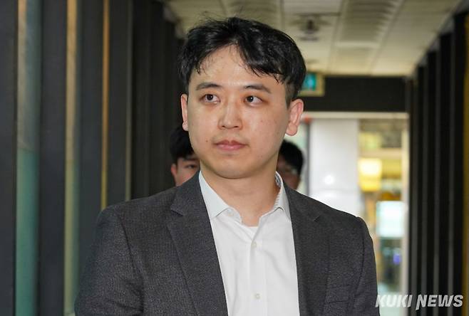 한성존 대한전공의협의회 비상대책위원장이 28일 서울 영등포구 한국환자단체연합회에서 열린 간담회에 참석하고 있다.