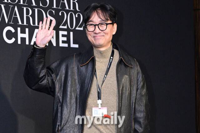 장항준 감독이 김은희 작가에 대해 친구 같이 지낸다고 밝혔다. / 마이데일리 DB
