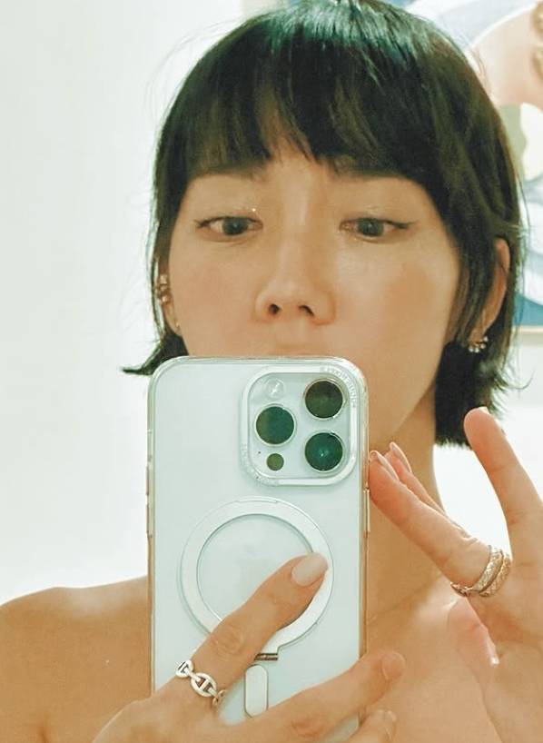 이윤진 소셜 미디어