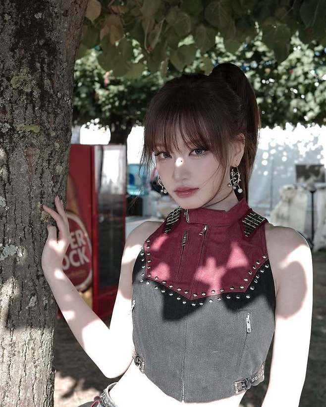 리즈 소셜미디어