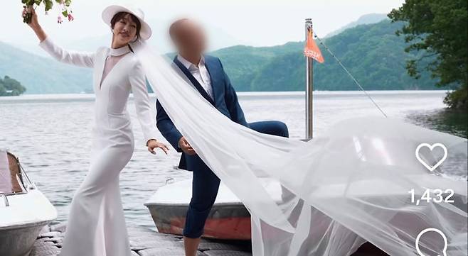 [서울=뉴시스] 배우 최여진이 웨딩화보를 공개했다. (사진=최여진 인스타그램 캡처) 2025.07.28. photo@newsis.com *재판매 및 DB 금지