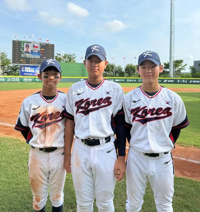왼쪽부터 양레오, 김도환, 이정우. /사진=대한야구소프트볼협회 제공