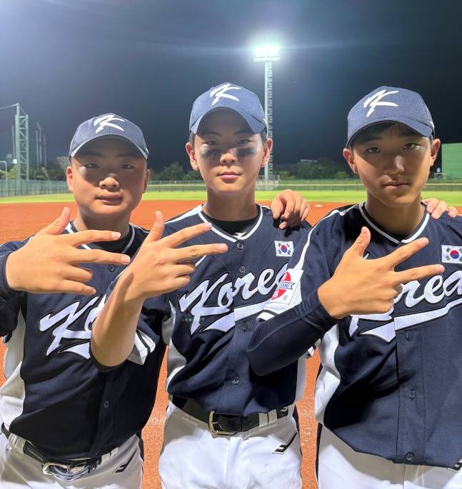 왼쪽부터 이재승, 서정안, 권윤서. /사진=대한야구소프트볼협회 제공