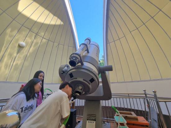 김해천문대가 오는 8월 2일과 3일 양일간 여름방학 '스페이스 바캉스' 체험을 개최한다. 사진=김해시
