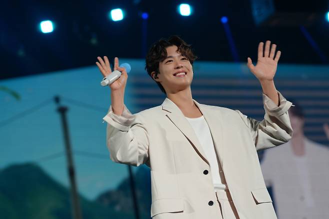 박보검, 단독 팬미팅 투어 시작 (제공: 더블랙레이블)