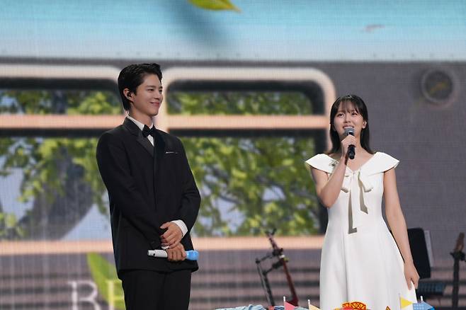 박보검, 단독 팬미팅 투어 시작 (제공: 더블랙레이블)