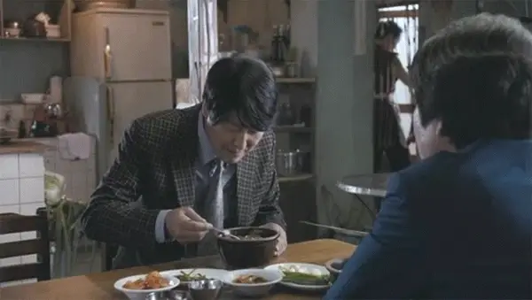 동북아에서 한국만있는 식사방법