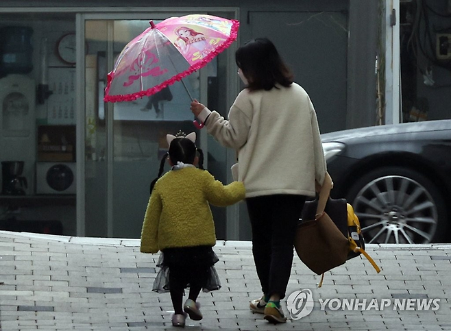 이달부터 5세 유아 무상교육·보육을 위한 비용이 지원된다. [사진 = 연합뉴스]