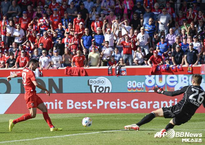 울라이히는 뮌헨에서 공식전 103경기에 출전했다. 울라이히는 뮌헨에서 독일 분데스리가 우승 8회, DFB 포칼컵 우승 3회, 유럽축구연맹(UEFA) 챔피언스리그(UCL) 우승 1회 등을 경험했다. 울라이히는 지난 시즌 분데스리가 1경기, UCL 2경기에 출전했다. 사진=AFPBBNews=News1