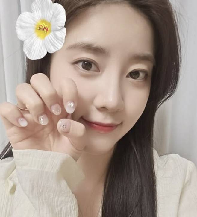 카페를 운영 중인 그룹 레인보우 출신 배우 노을이 진상 손님의 별점 테러에 힘든 마음을 토로했다. /사진=노을 인스타그램