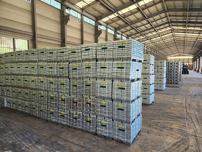 [봉화=뉴시스] 영풍 석포제련소 수출 공장 모습. (사진=이창훈 기자) 2025.07.28 photo@newsis.com *재판매 및 DB 금지  *재판매 및 DB 금지