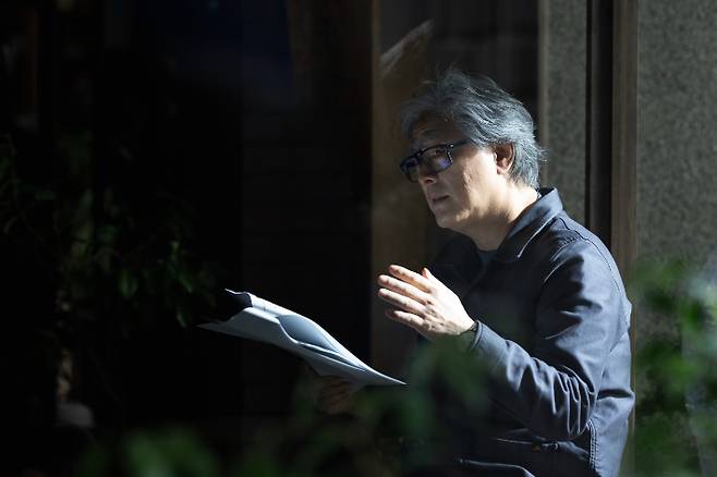 신작 '어쩔수가없다'로 제82회 베니스국제영화제 경쟁 부문에 초청을 받은 박찬욱 감독. CJ ENM 제공