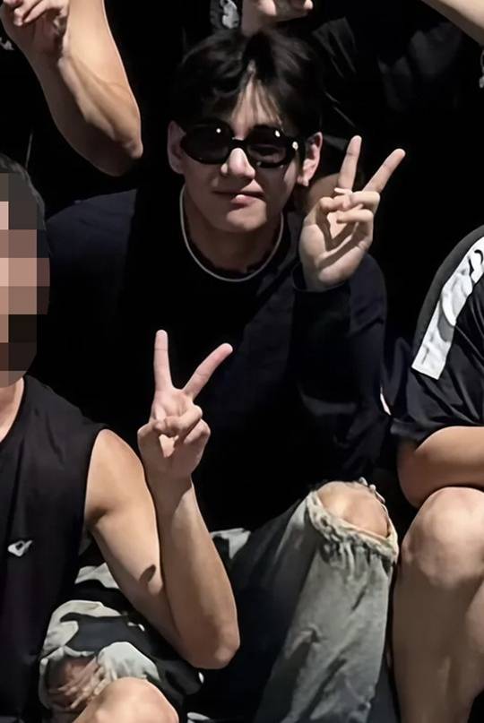 BTS 뷔. 사진l온라인 커뮤니티 캡처