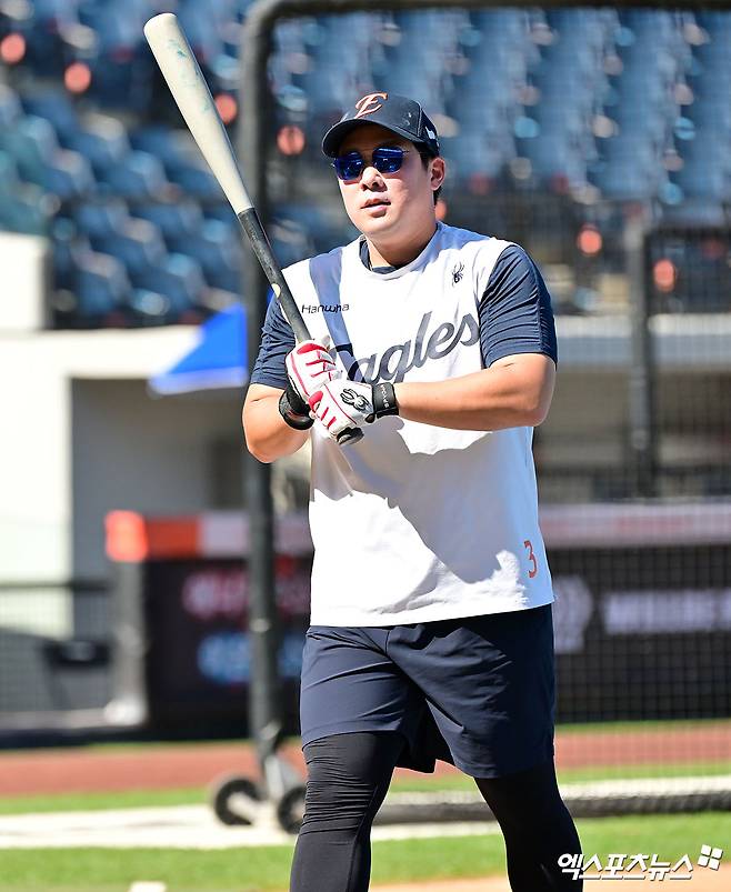 한화 이글스 내야수 안치홍이 29일 대전 한화생명 볼파크에서 삼성 라이온즈와의 홈경기를 앞두고 훈련에 임하고 있다. 대전, 김한준 기자