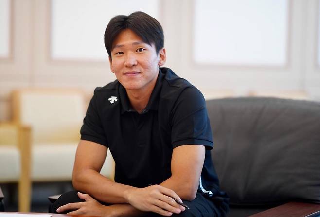 인터뷰하는 김국영 대한체육회 선수위원장  [촬영 이동칠]