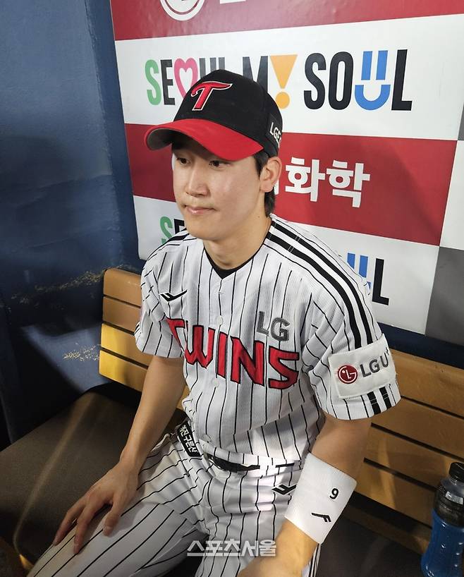 LG 구본혁이 29일 서울 잠실구장에서 열린 2025 KBO리그 정규시즌 KT전 승리 후 취재진 인터뷰에 응하고 있다. 잠실 | 강윤식 기자 skywalker@sportsseoul.com